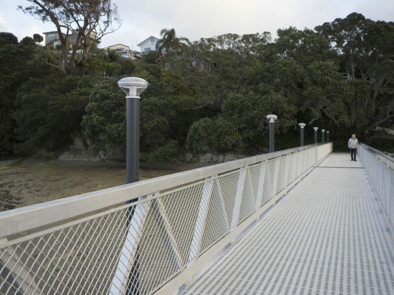 solar_lighting_nz_raglan_wharf_cast_study_3